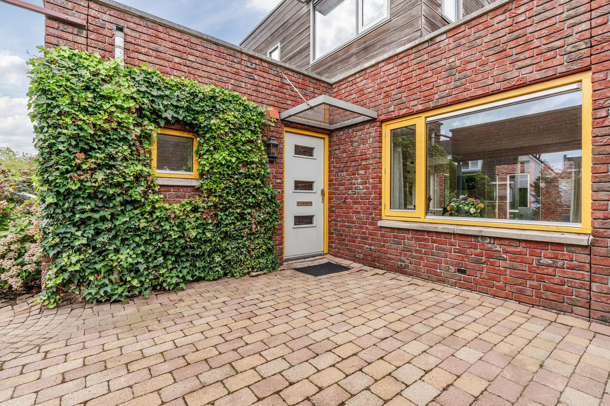 Tussenwoning te koop: Bittervoorn 26, Hoogeveen