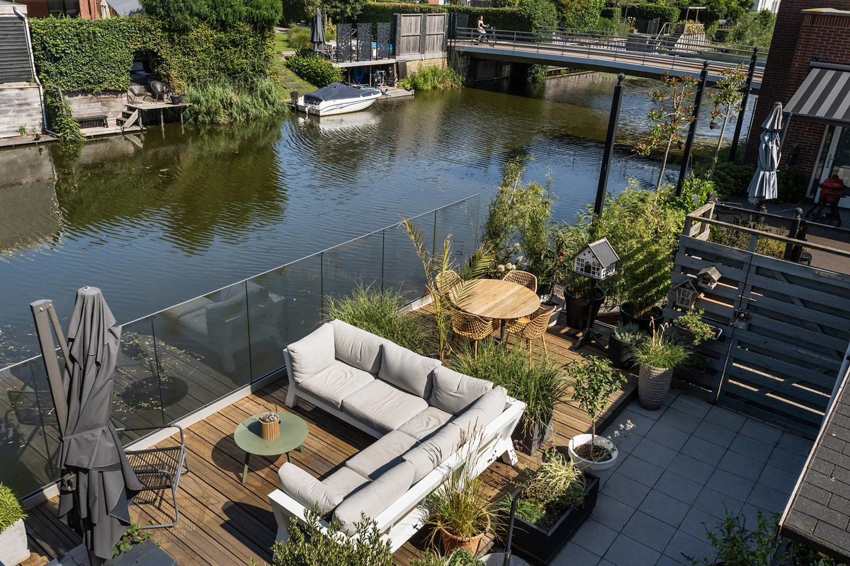 Hoekwoning te koop: Malachiet 35, Rhoon