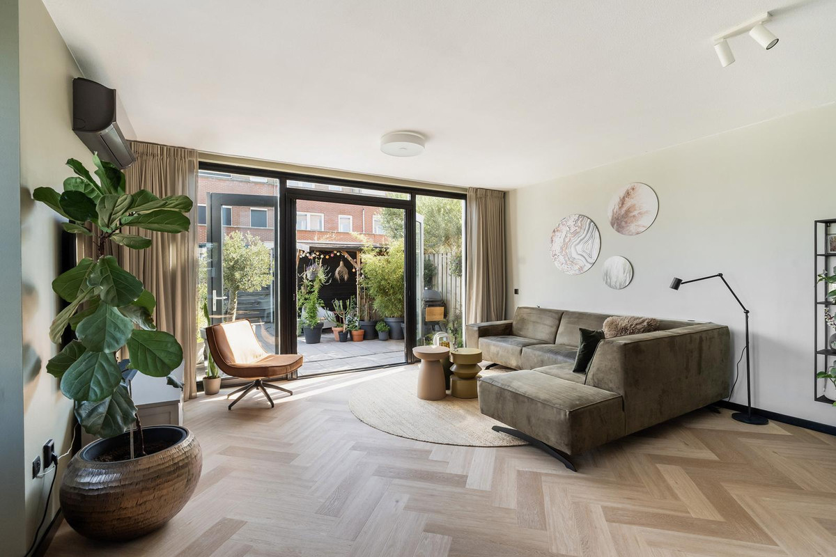 Hoekwoning te koop: Malachiet 35, Rhoon