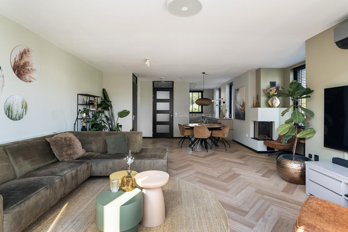 Hoekwoning te koop: Malachiet 35, Rhoon