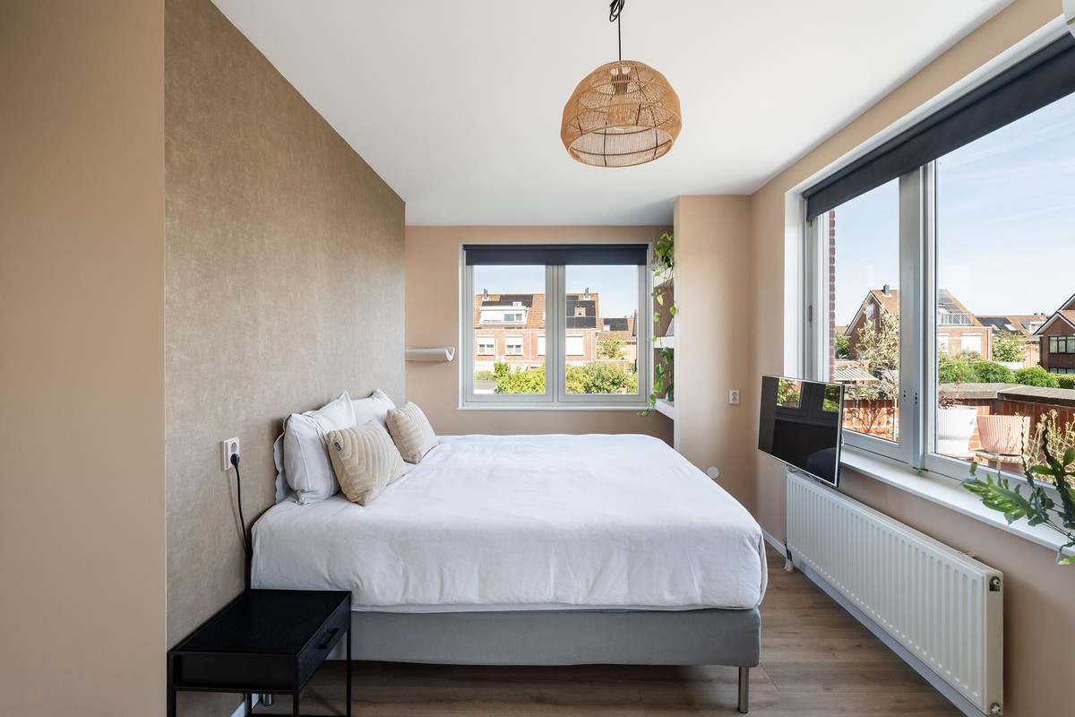 Hoekwoning te koop: Malachiet 35, Rhoon