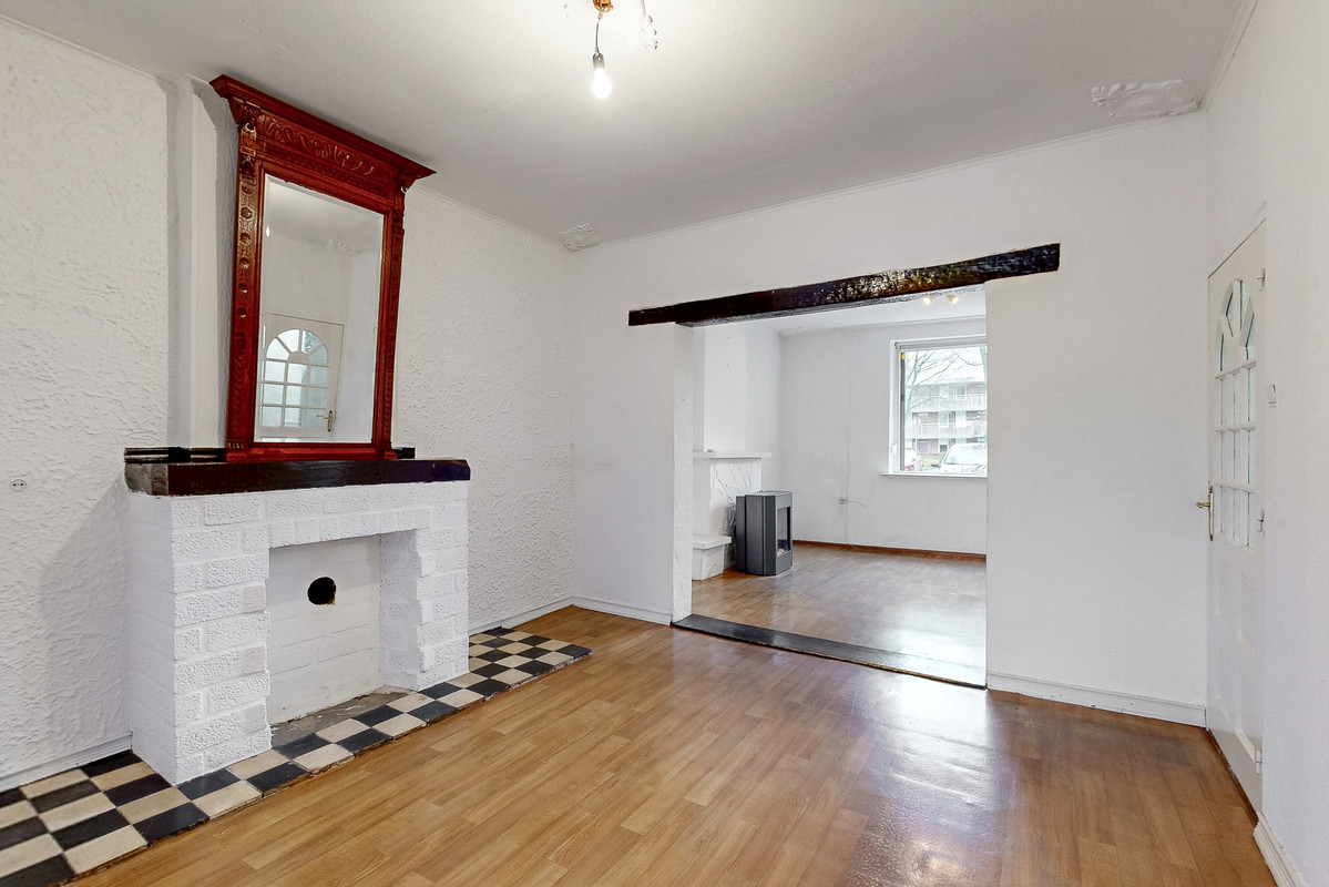 Twee-onder-één-kap te koop: Eisenderstraat 21, Geleen