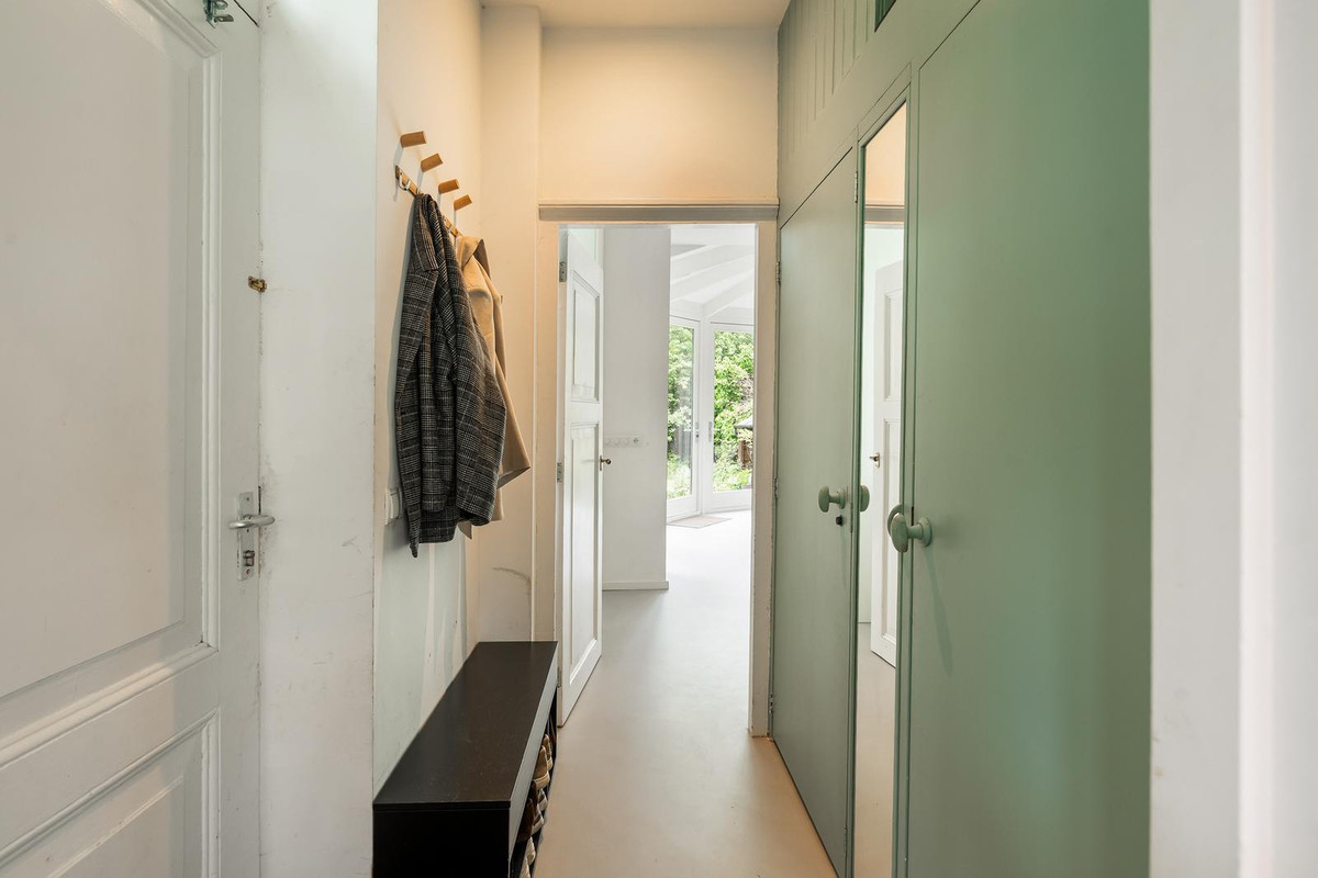 Hoekwoning te koop: Achterzeedijk 71, Barendrecht