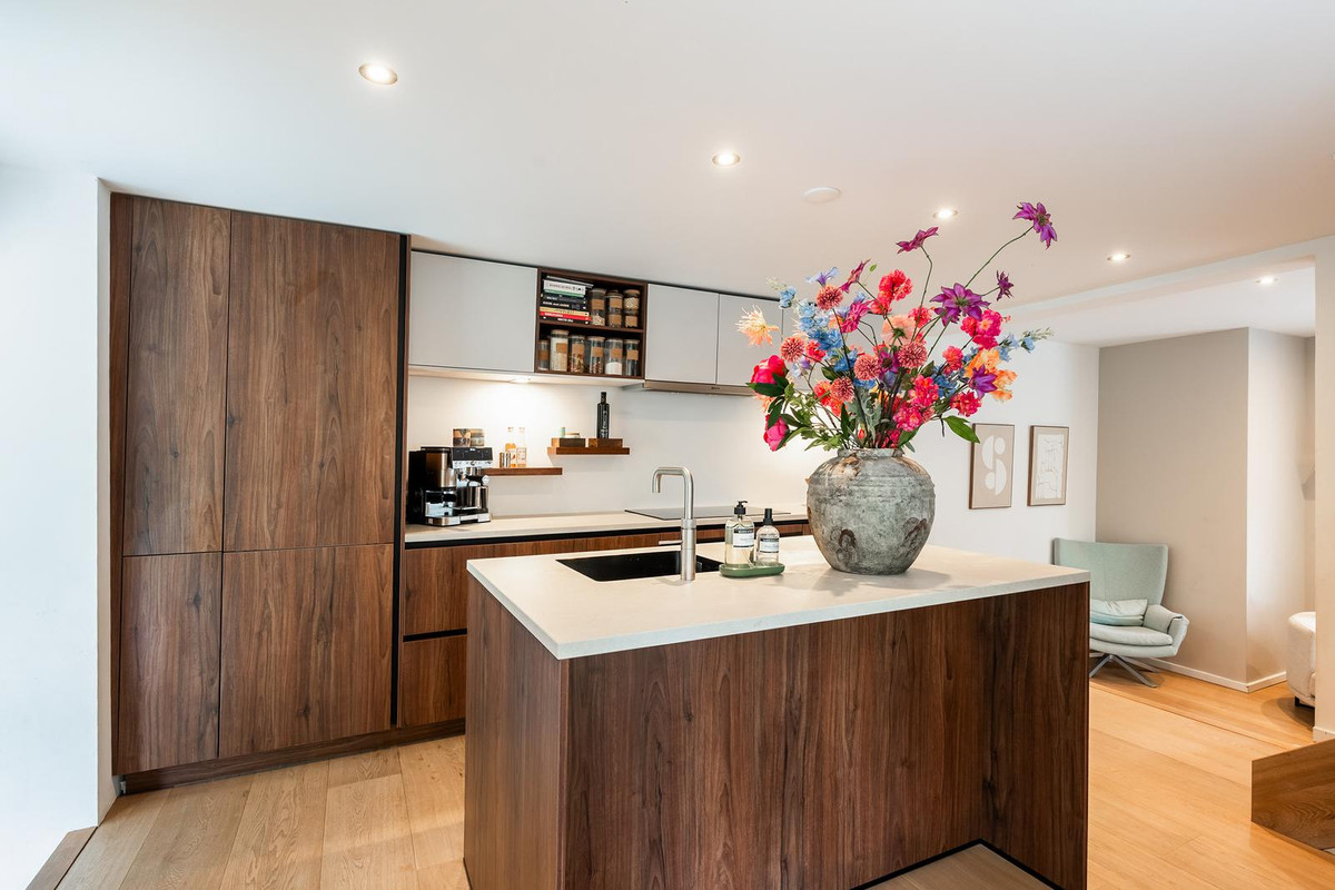 Hoekwoning te koop: Achterzeedijk 71, Barendrecht