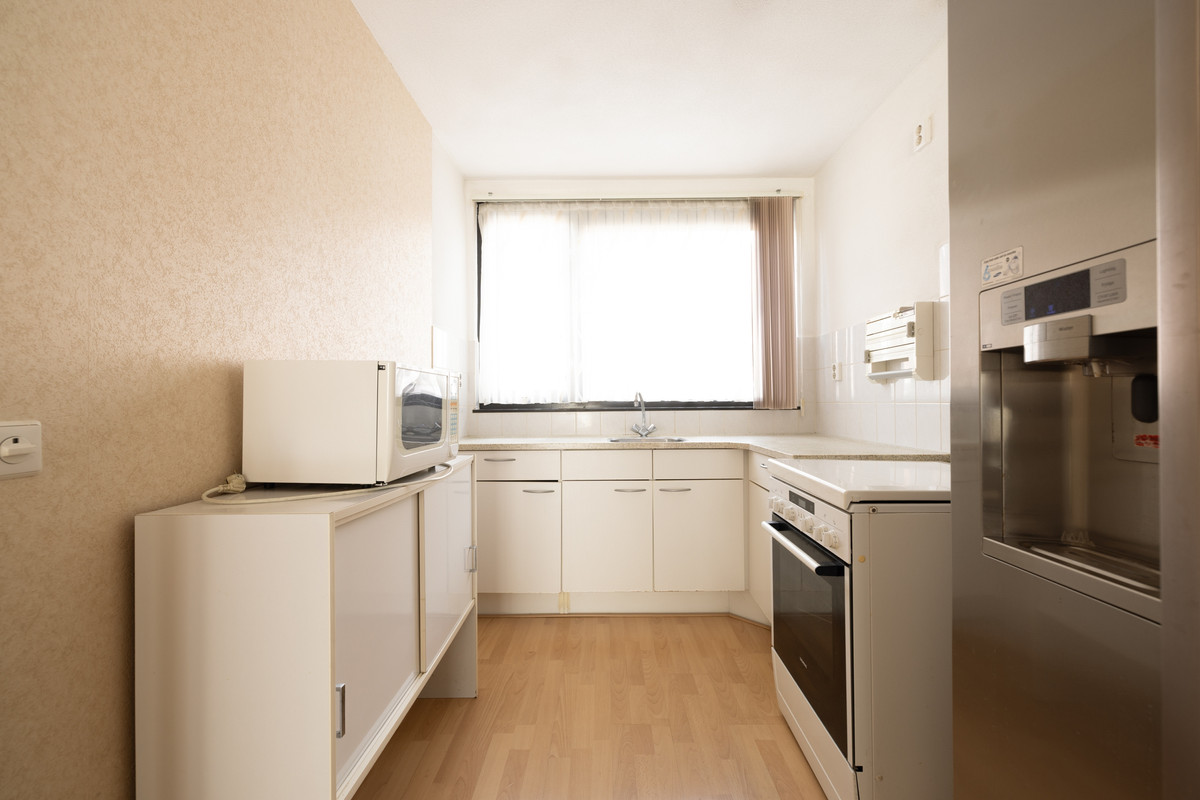 Tussenwoning te koop: Pesetalaan 37, Amsterdam