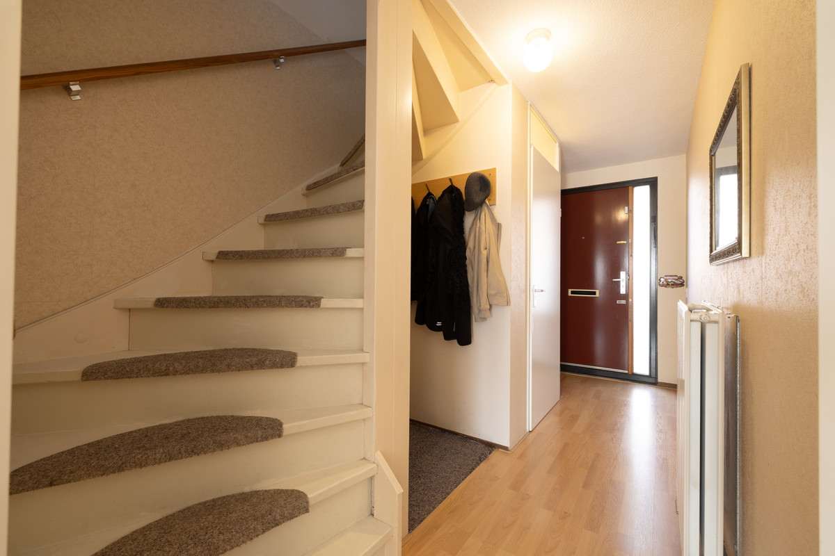 Tussenwoning te koop: Pesetalaan 37, Amsterdam