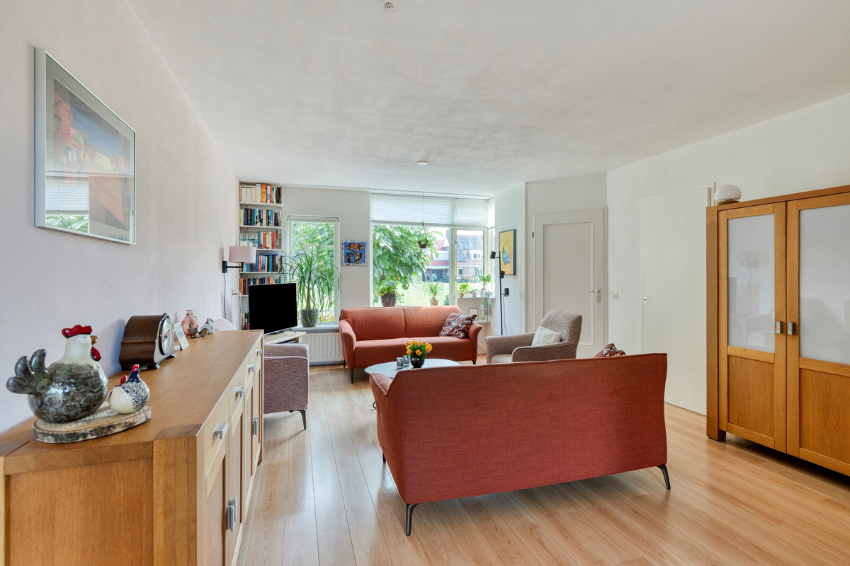 Tussenwoning te koop: Kievitweide 35, Houten