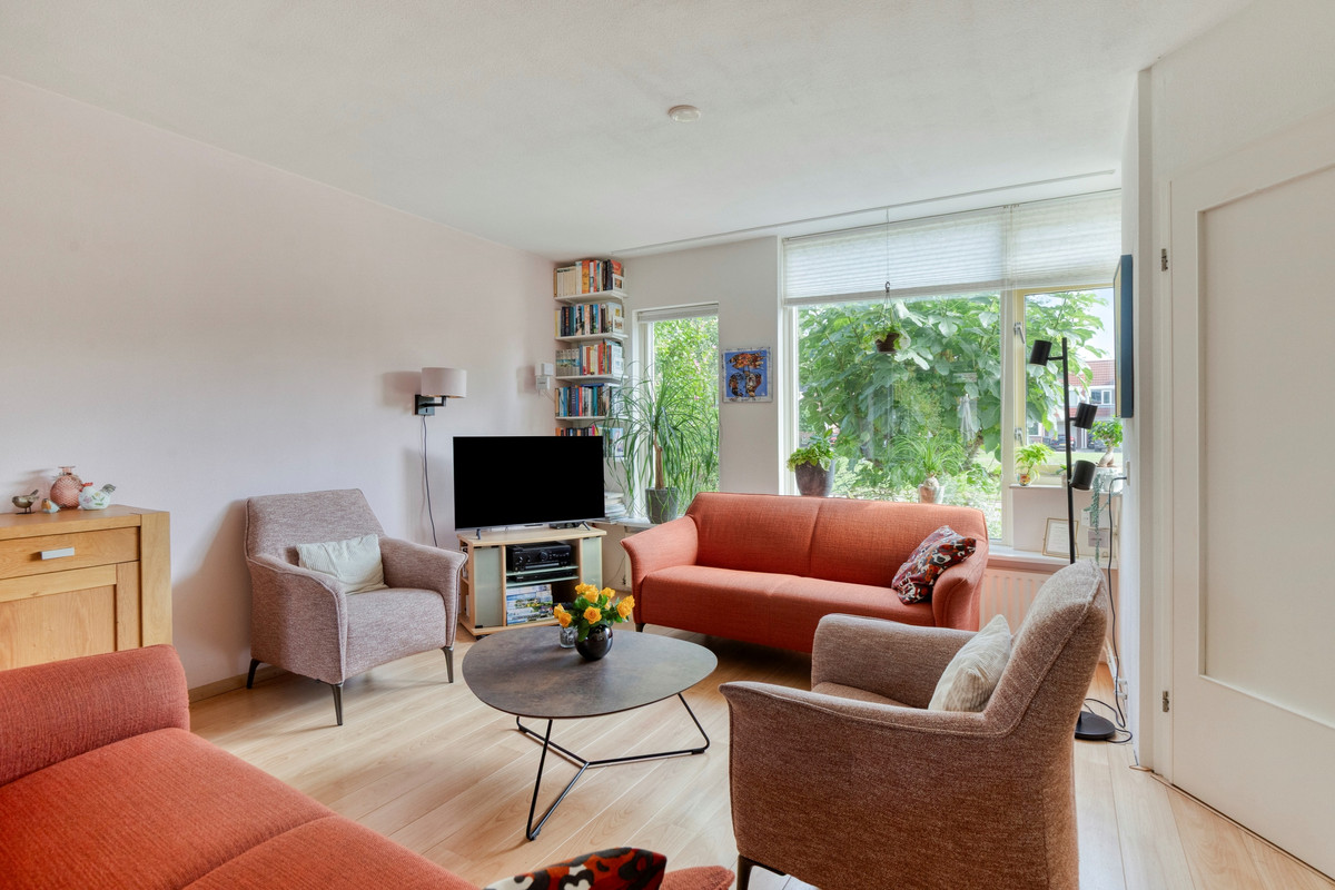 Tussenwoning te koop: Kievitweide 35, Houten