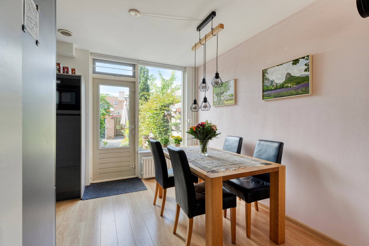 Tussenwoning te koop: Kievitweide 35, Houten