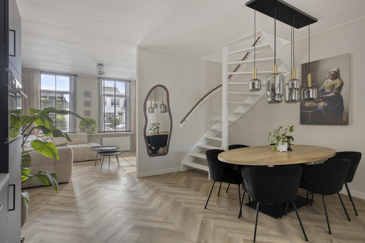 Tussenwoning te koop: M.A.de Ruijterlaan 26, Goes