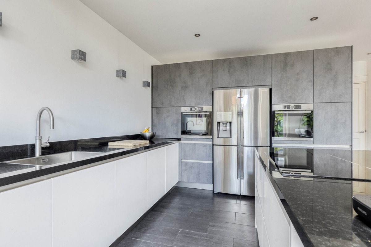 Tussenwoning te koop: Juffermansstraat 28, Oegstgeest