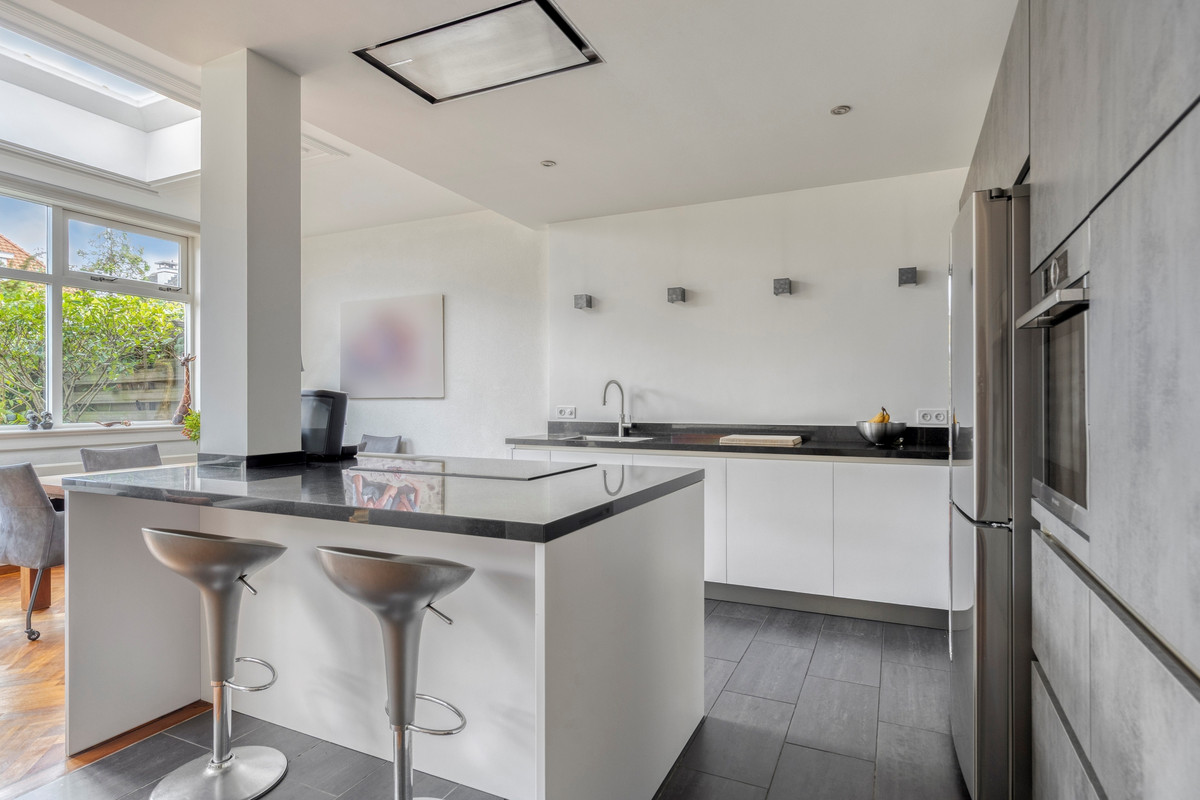 Tussenwoning te koop: Juffermansstraat 28, Oegstgeest