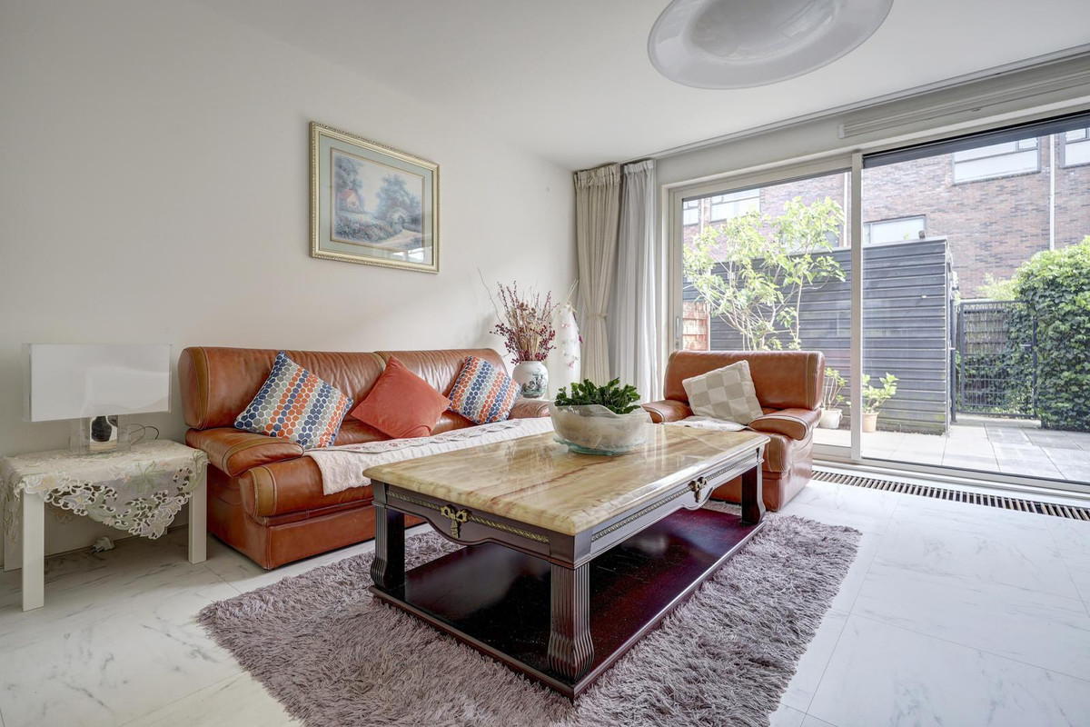 Tussenwoning te koop: Moltzerstraat 8, Rotterdam