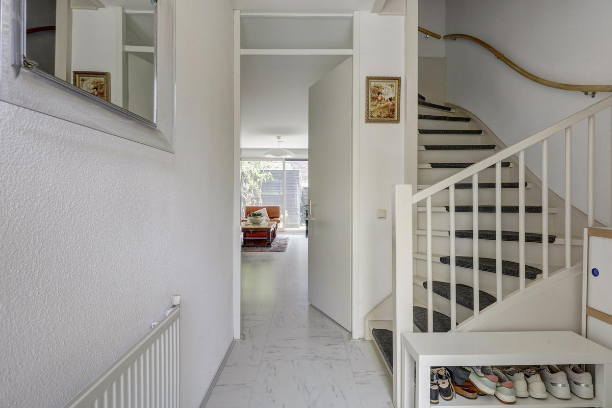 Tussenwoning te koop: Moltzerstraat 8, Rotterdam