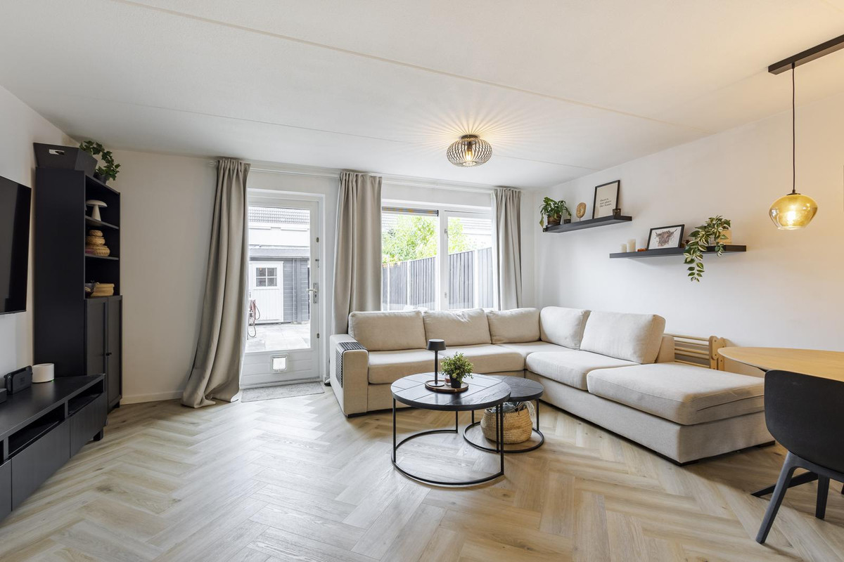 Tussenwoning te koop: 't Stort 13, Sliedrecht