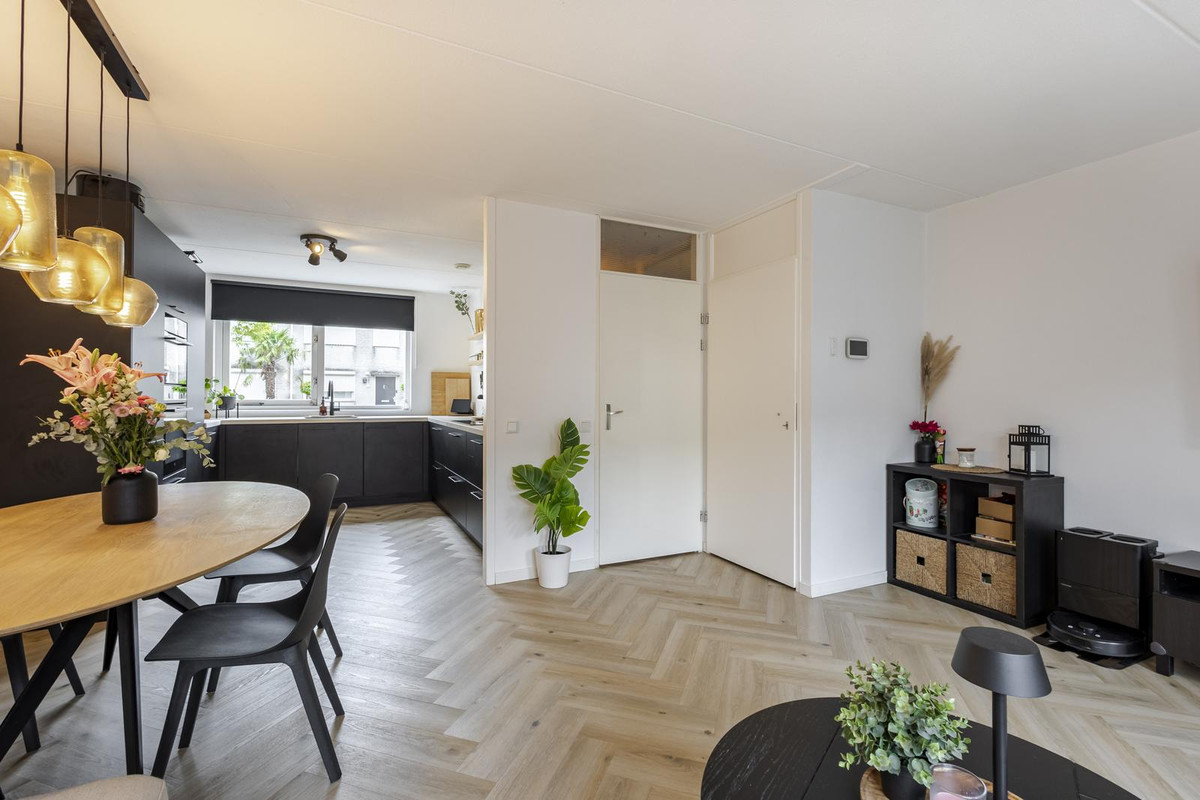 Tussenwoning te koop: 't Stort 13, Sliedrecht