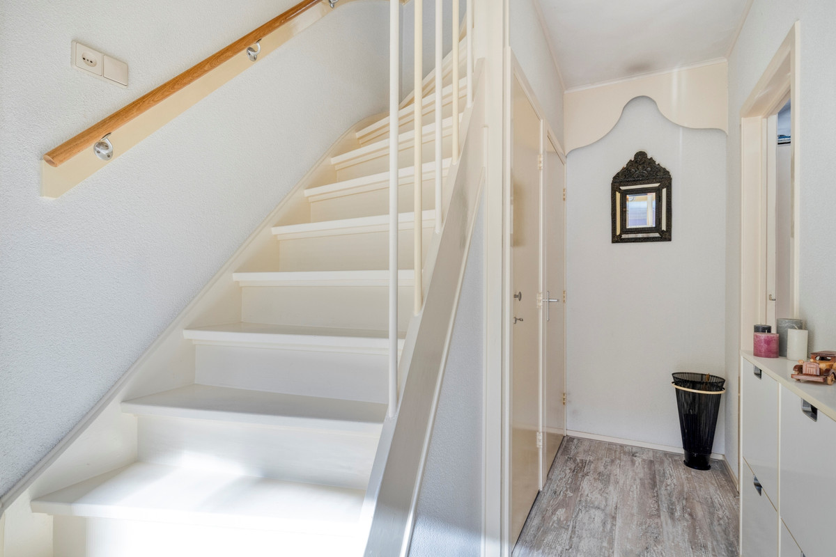 Tussenwoning te koop: Lingestraat 11, Leiden