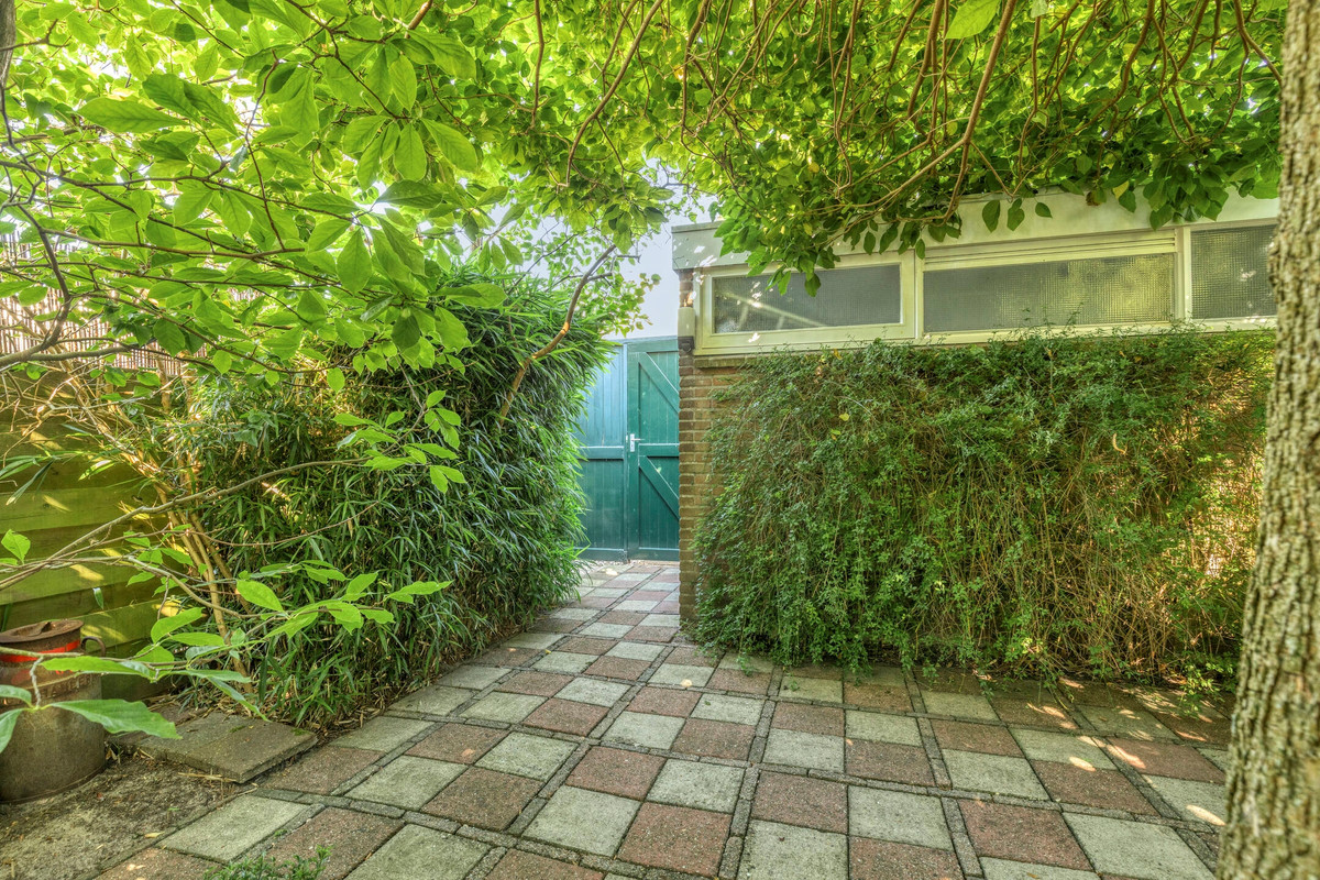 Tussenwoning te koop: Lingestraat 11, Leiden