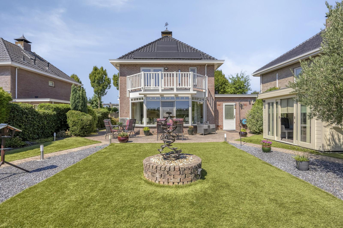 Vrijstaande woning te koop: Koekoeksbloem 24, Heerjansdam