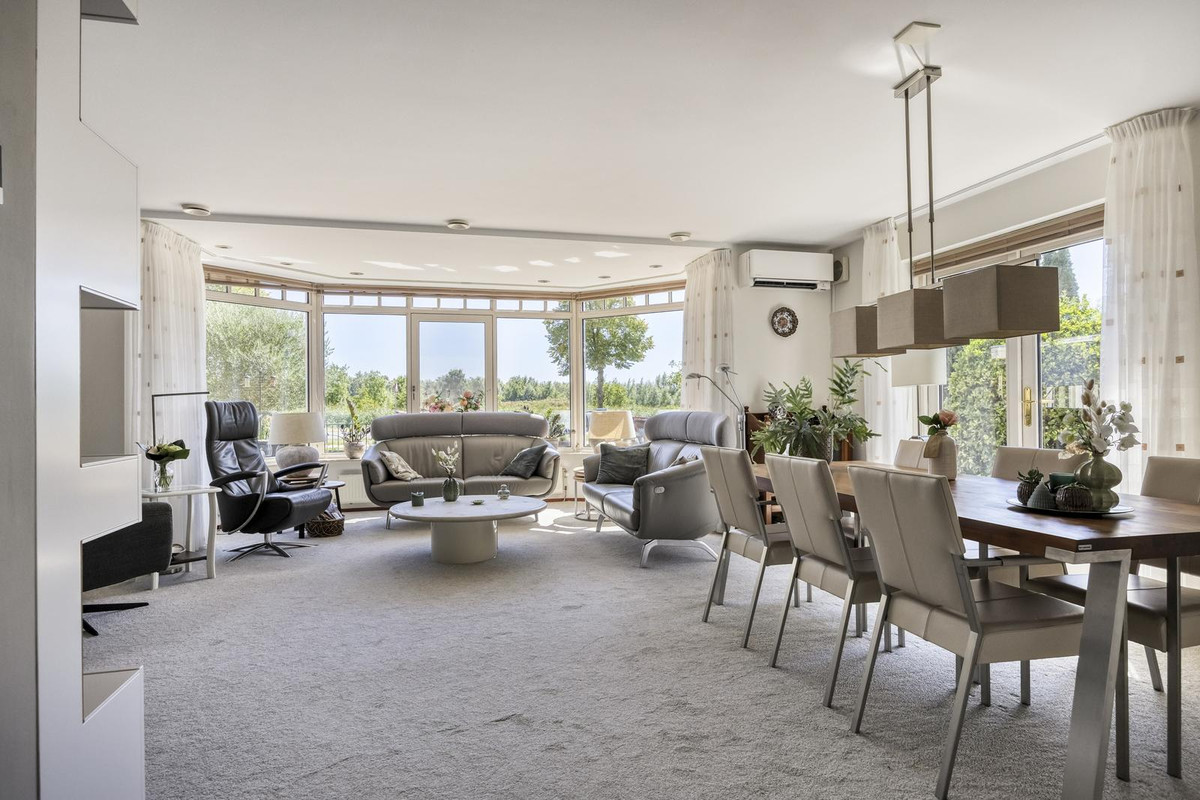Vrijstaande woning te koop: Koekoeksbloem 24, Heerjansdam