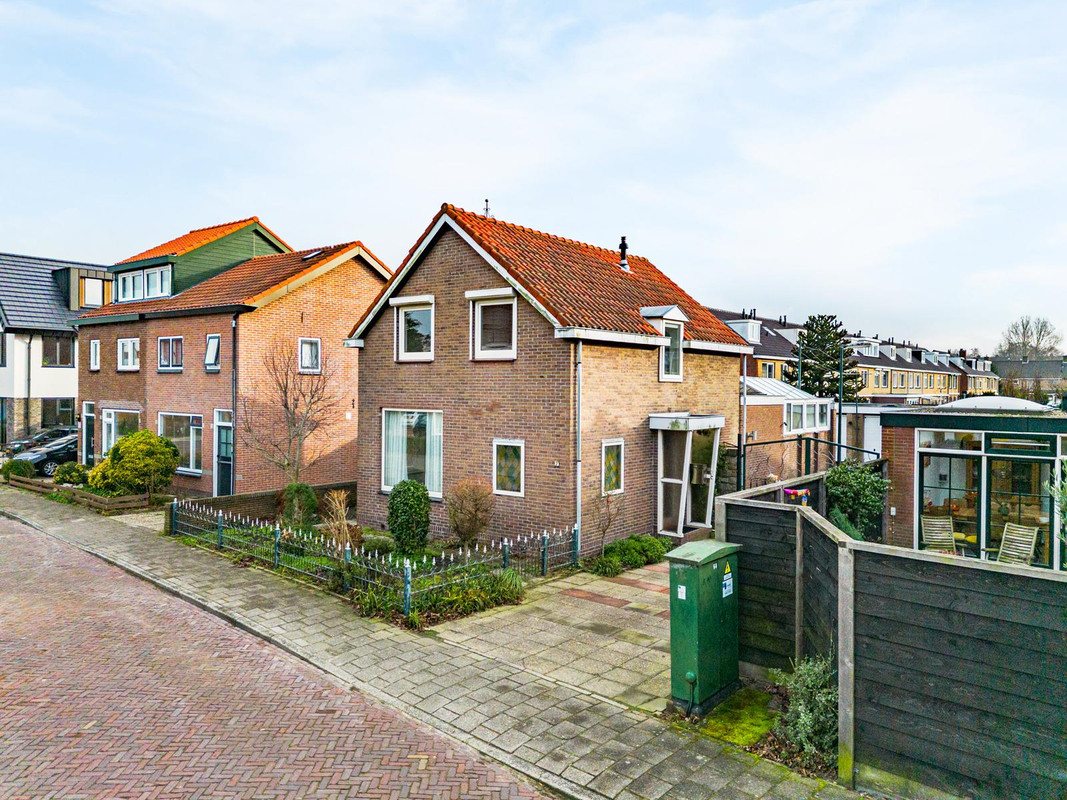 Hoekwoning te koop: de Visserstraat 5A, Heemskerk