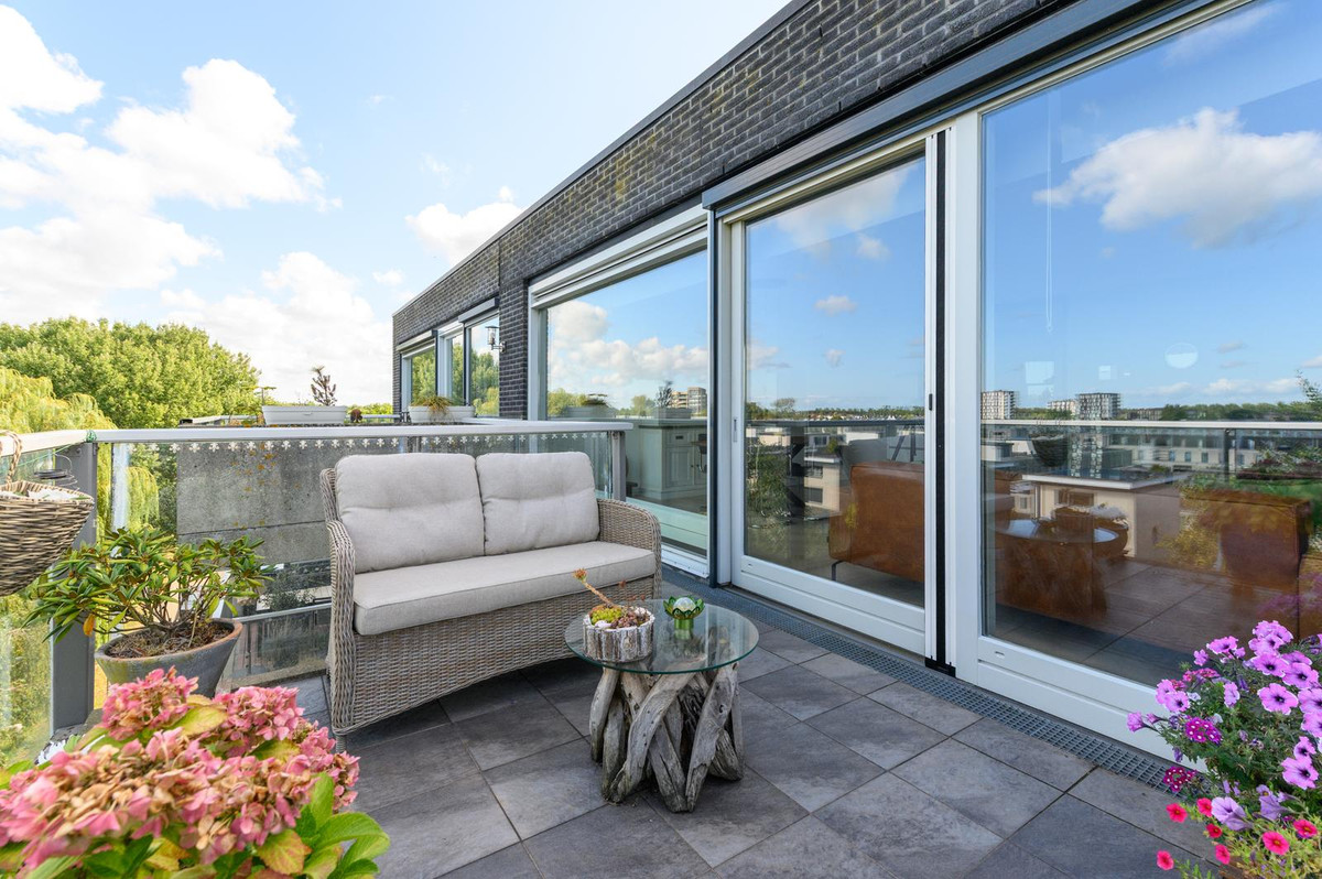 Appartement te koop: Maldivenweg 23, Almere