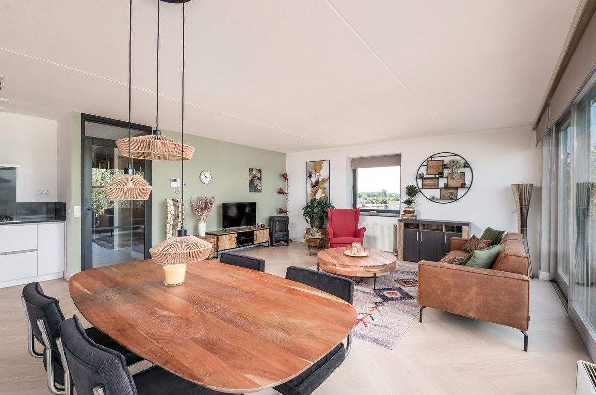 Appartement te koop: Maldivenweg 23, Almere