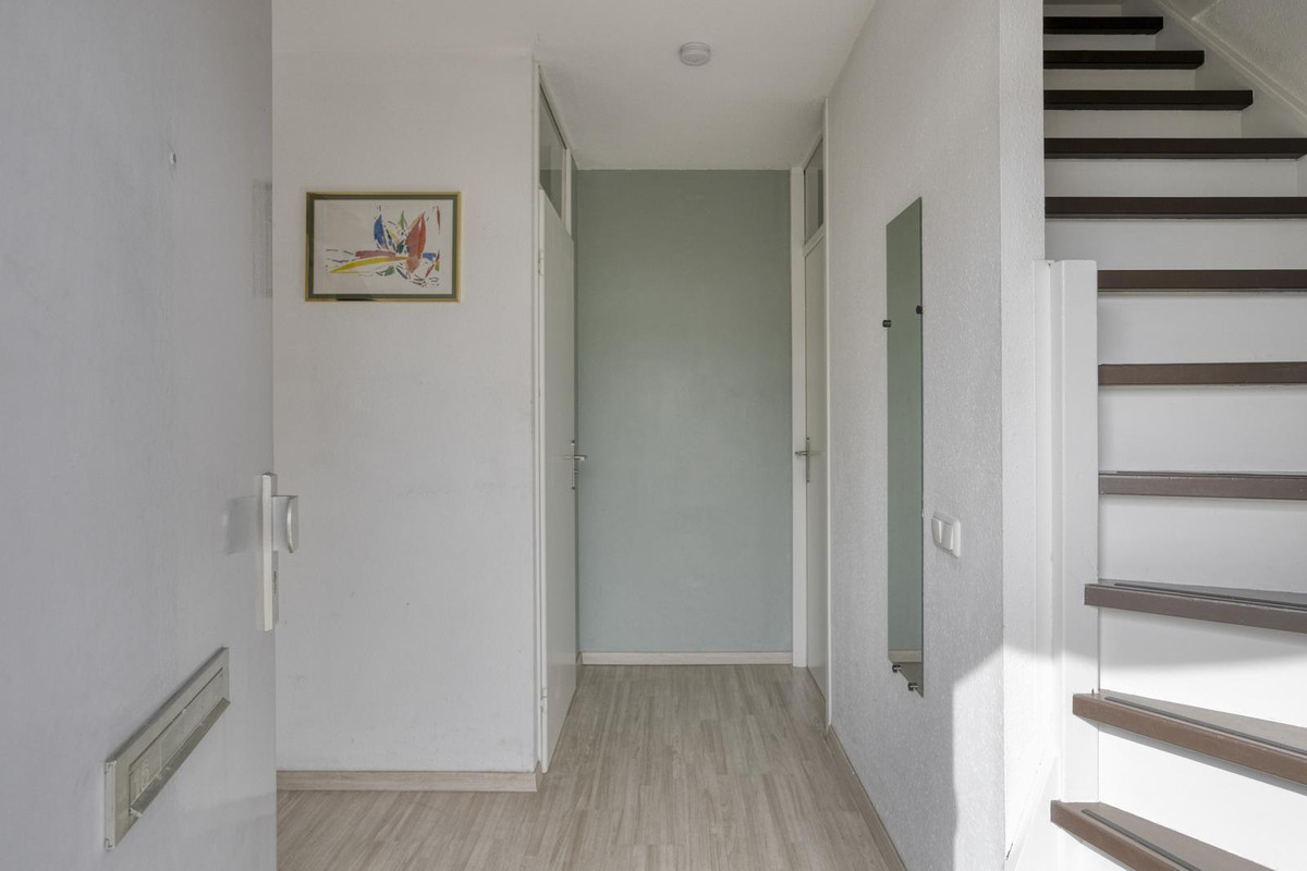 Tussenwoning te koop: Linnaeusdomein 16, Maastricht