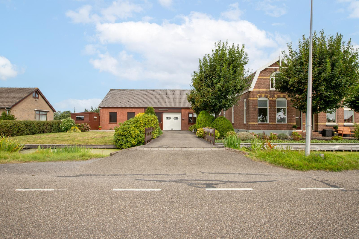 Twee-onder-één-kap te koop: Nieuweweg 6, Reeuwijk