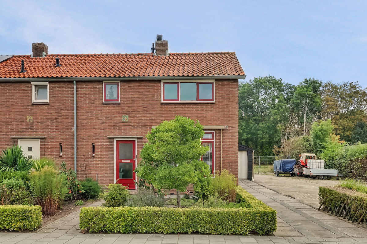 Twee-onder-één-kap te koop: van der Biltlaan 19, Kapelle