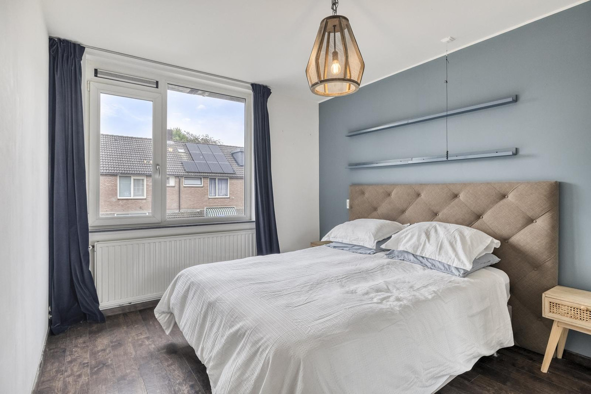 Tussenwoning te koop: Fort 4, Breda