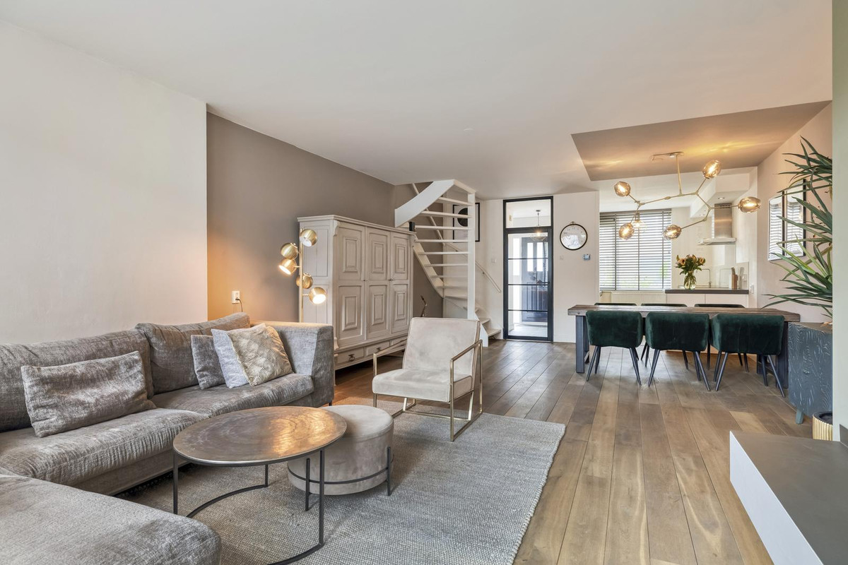 Tussenwoning te koop: Fort 4, Breda