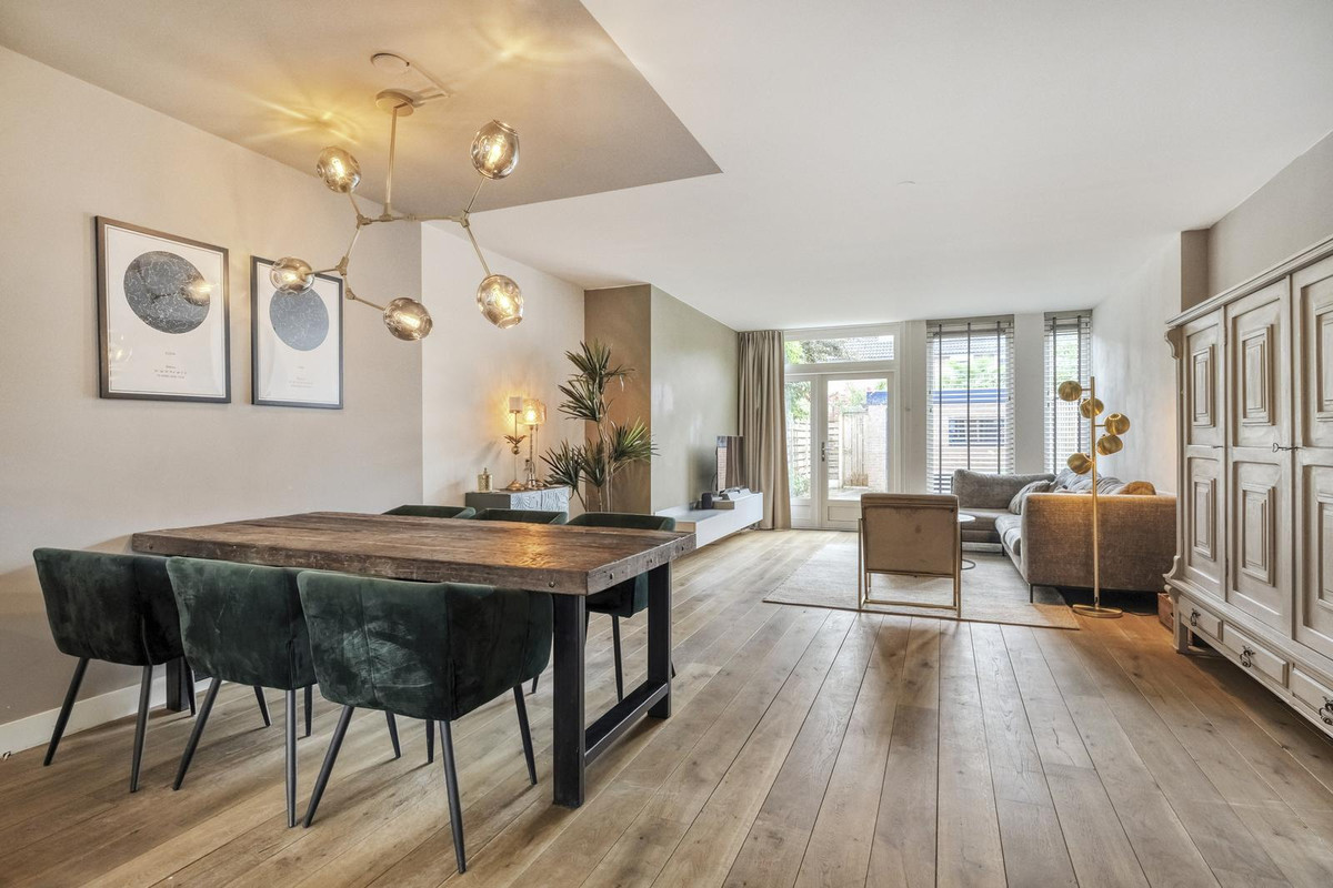 Tussenwoning te koop: Fort 4, Breda
