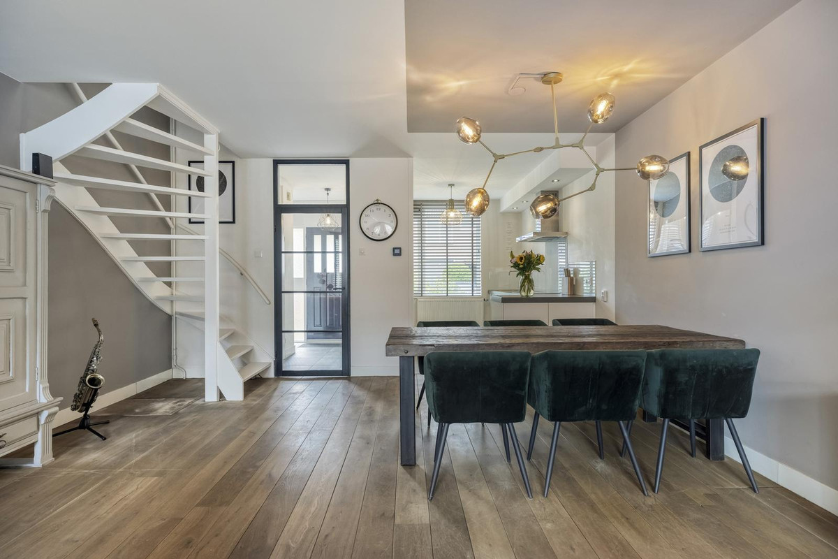 Tussenwoning te koop: Fort 4, Breda