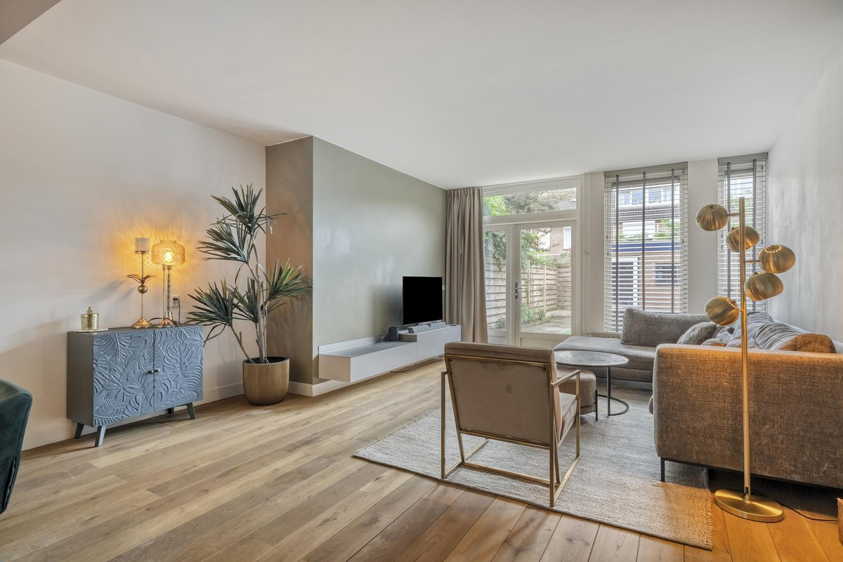 Tussenwoning te koop: Fort 4, Breda