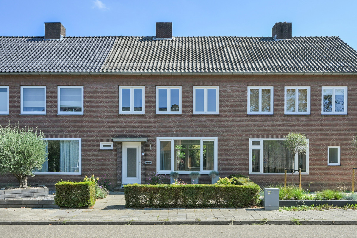 Tussenwoning te koop: Frans Erensstraat 13, Sittard