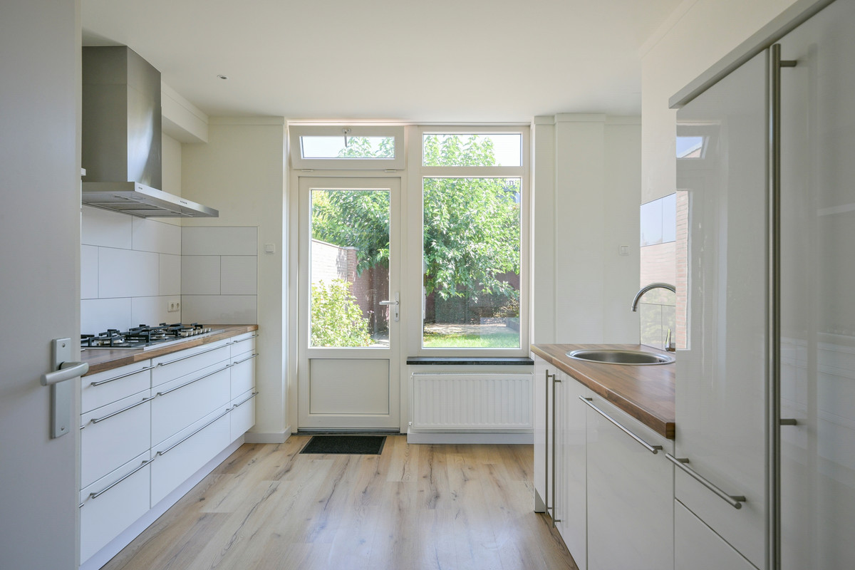 Tussenwoning te koop: Frans Erensstraat 13, Sittard