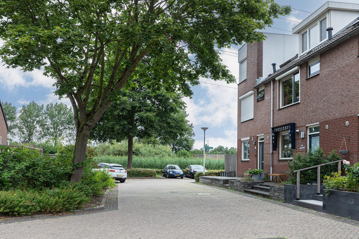 Tussenwoning te koop: Lisdreef 23, Papendrecht