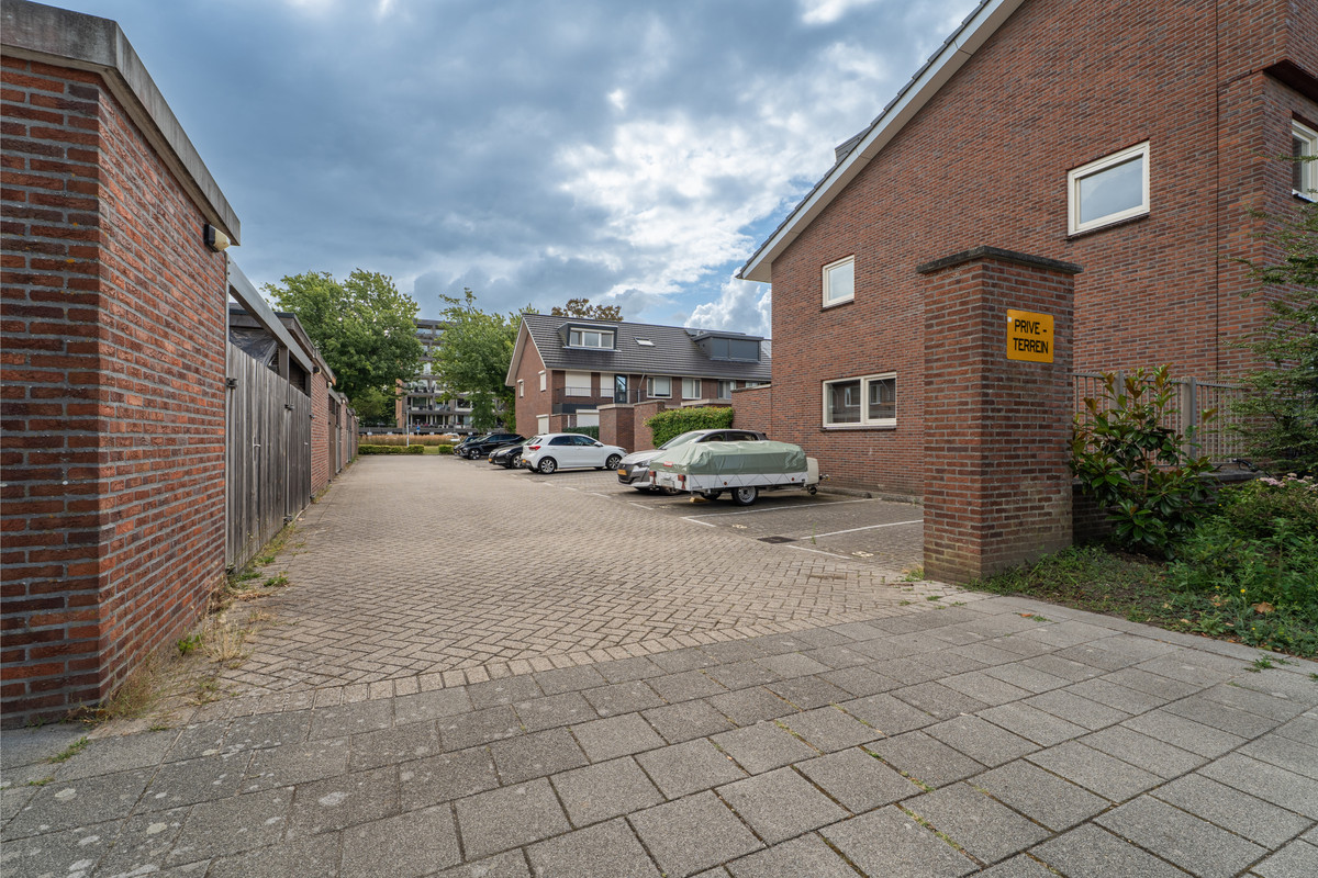 Hoekwoning te koop: Viskorfstraat 70, Hoogvliet Rotterdam