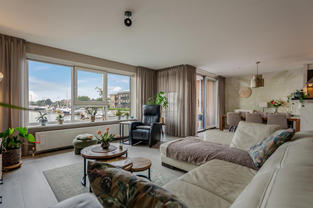 Appartement te koop: Eemskanaal N.Z. 43, Delfzijl