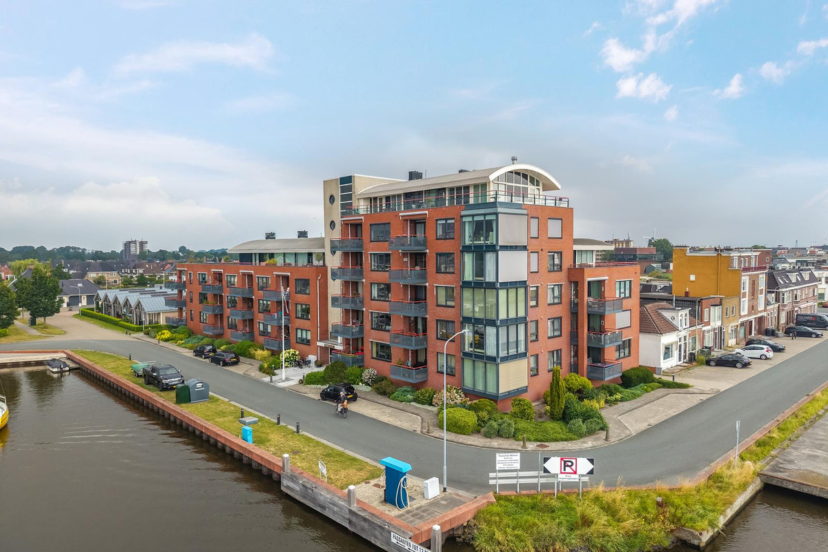 Appartement te koop: Eemskanaal N.Z. 43, Delfzijl