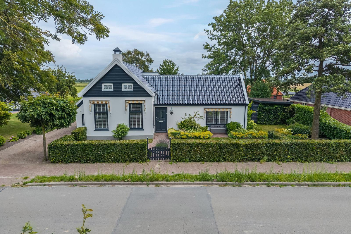 Vrijstaande woning te koop: Wirdumerweg 63, Wirdum