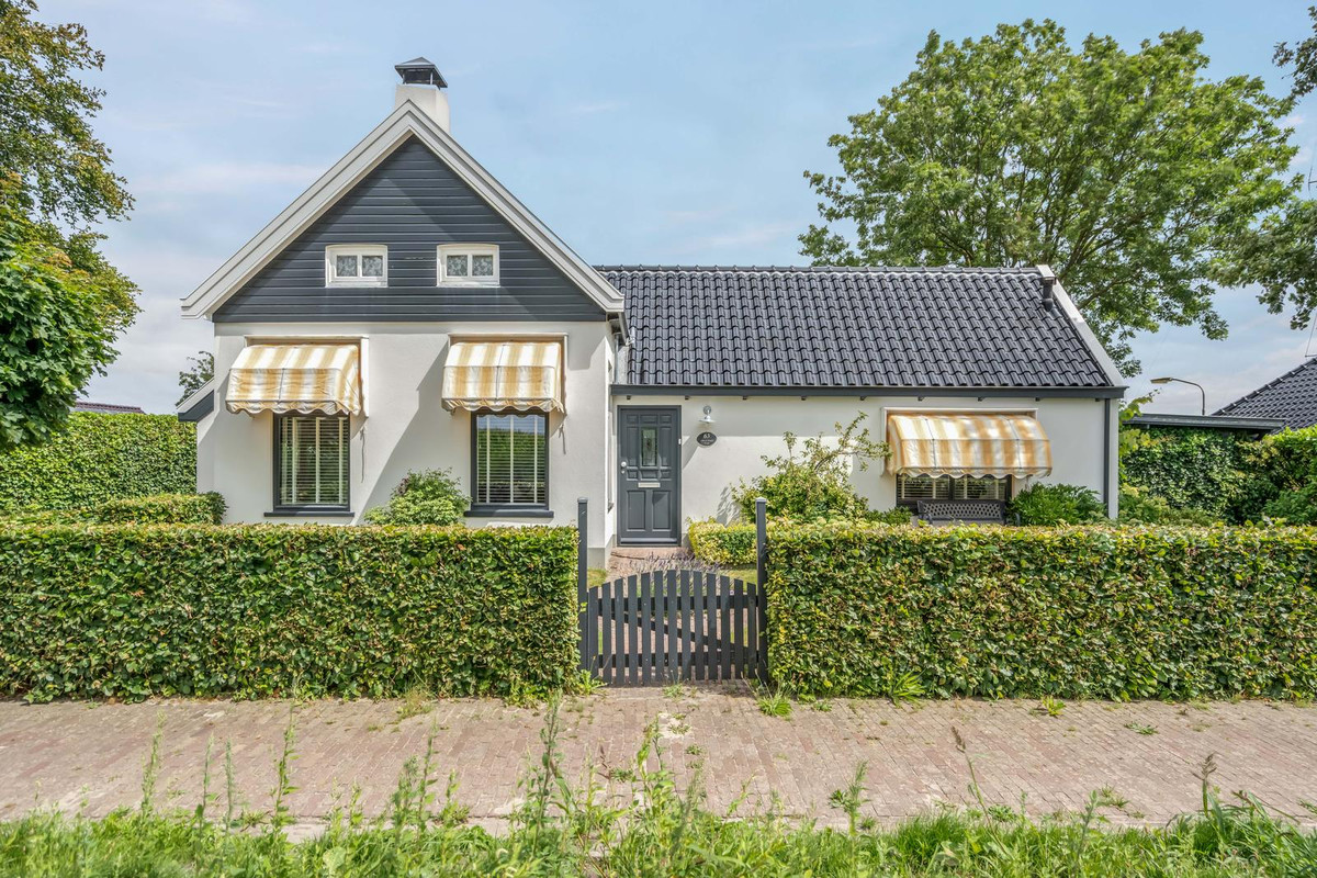 Vrijstaande woning te koop: Wirdumerweg 63, Wirdum