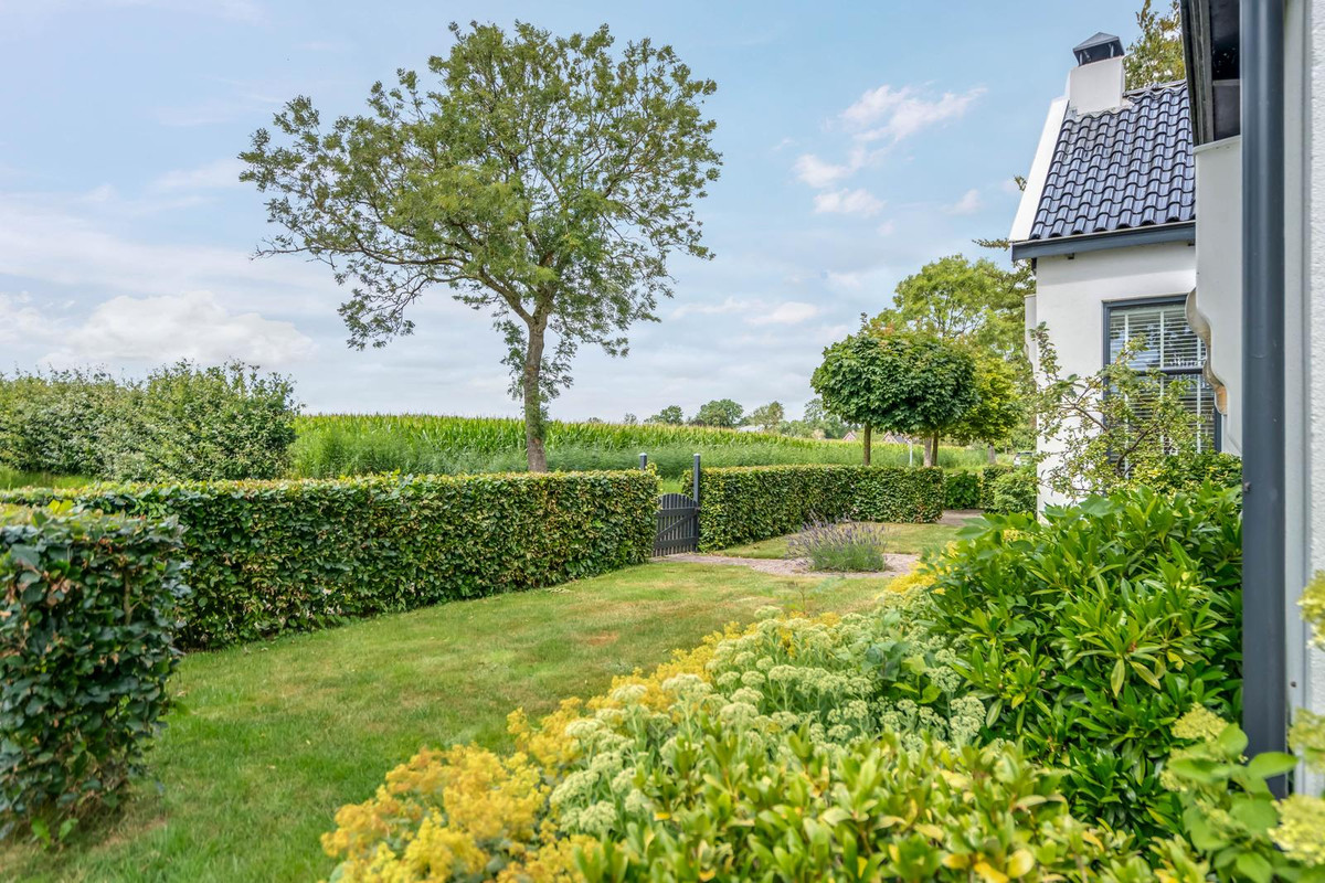 Vrijstaande woning te koop: Wirdumerweg 63, Wirdum