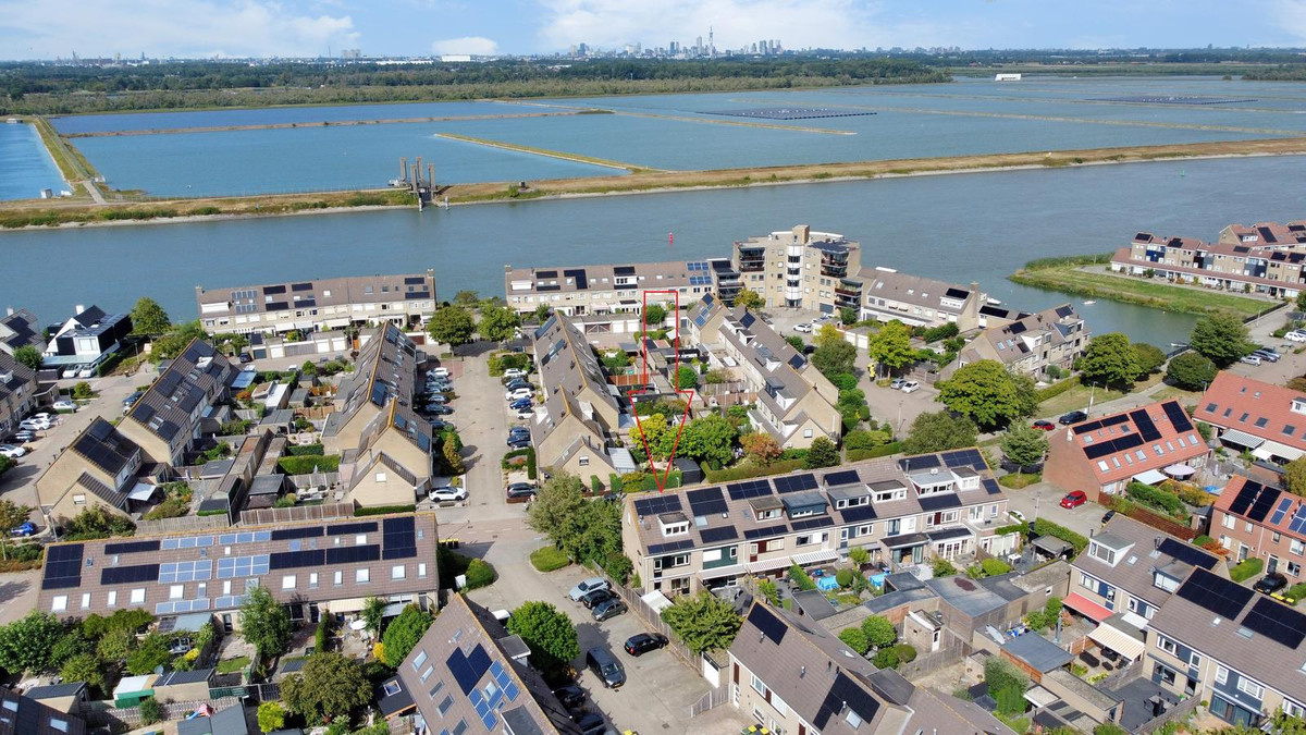 Hoekwoning te koop: Beetwortelweg 77, Oud-Beijerland