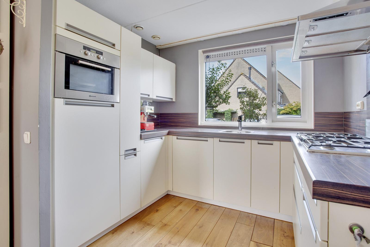 Hoekwoning te koop: Beetwortelweg 77, Oud-Beijerland