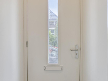 Middenweg 19