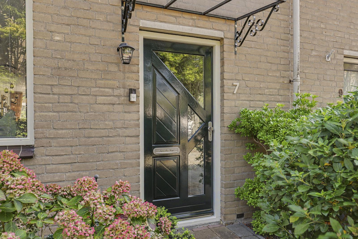 Tussenwoning te koop: Tjalk 7, Oud-Beijerland