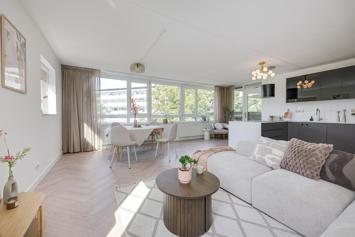 Appartement te koop: Topaaslaan 39, Leiden