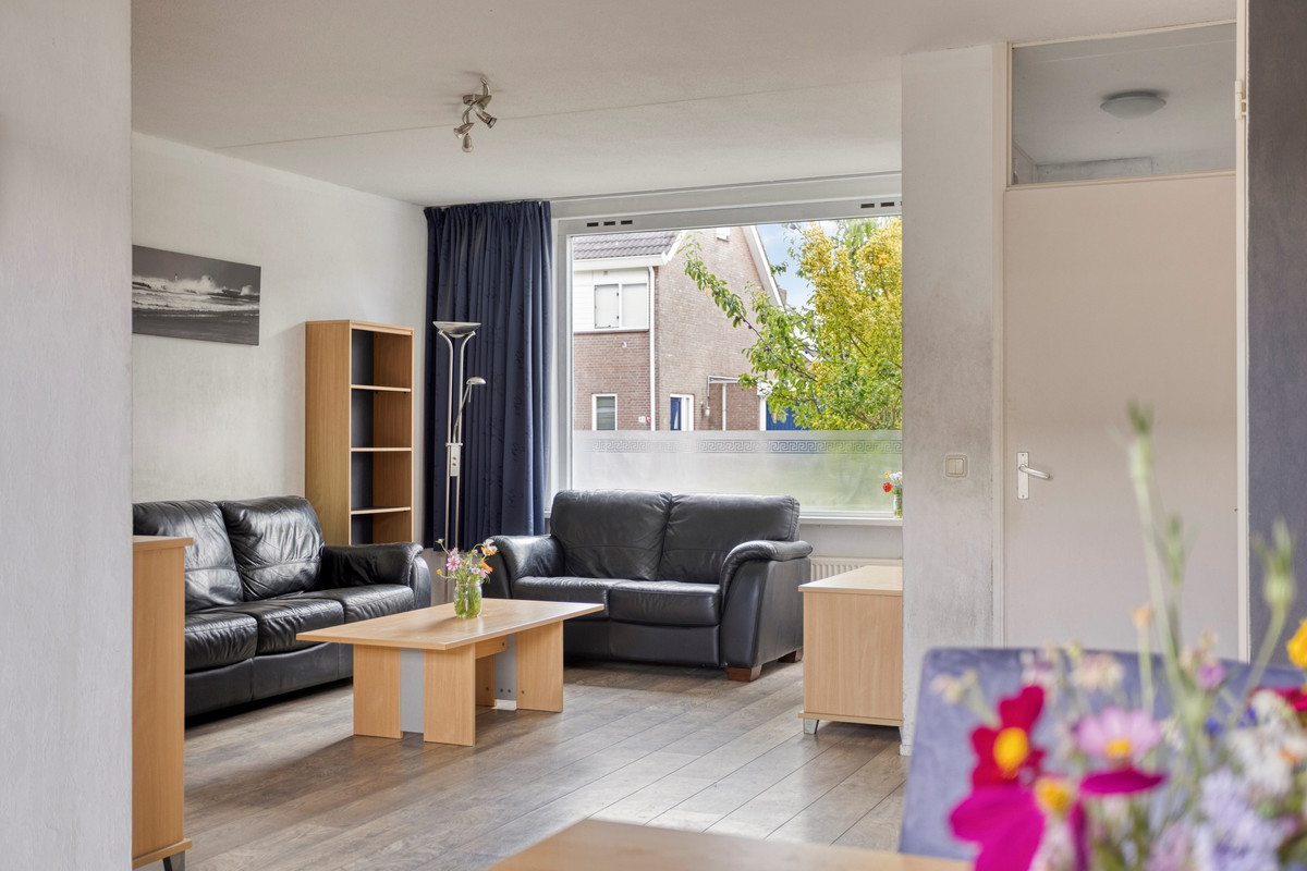 Hoekwoning te koop: Roofvogelstraat 75, Heinkenszand